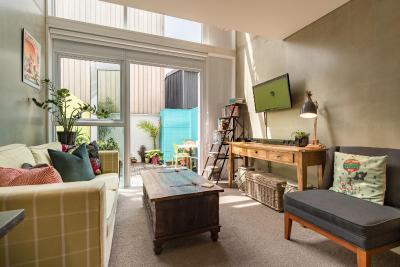 Canvas Apartment