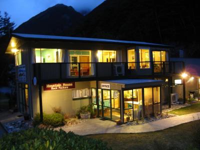 Arthur's Pass YHA, The Mountain House