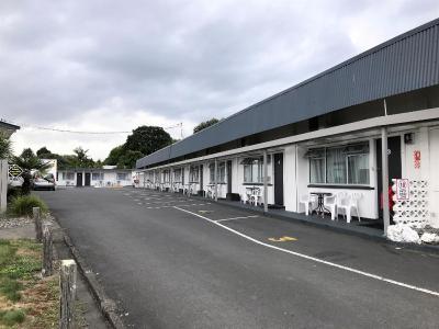 Central Court Motel