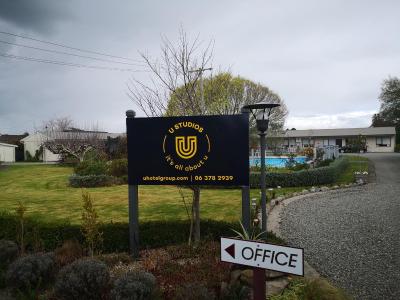 Cornwall Park Motel