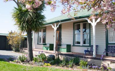 Pinedale Lodge & Apartment
