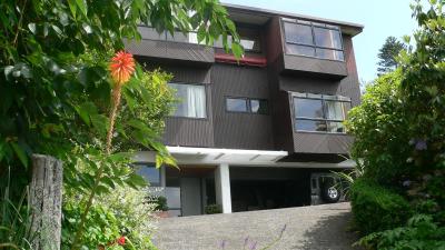 Mount Hobson Apartments