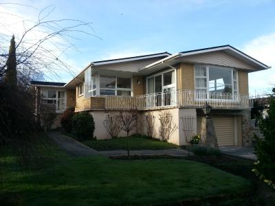 FirstStop Airport Guest House