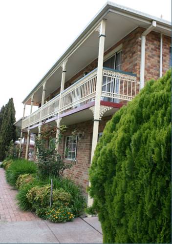 Grand Manor Motor Inn