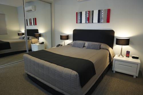Quest Spring Hill Business Apartments