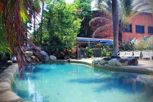 Reef Backpackers