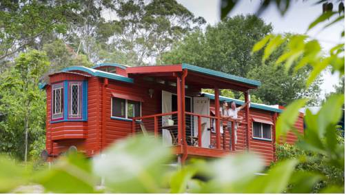 Glass House Mountains Ecolodge