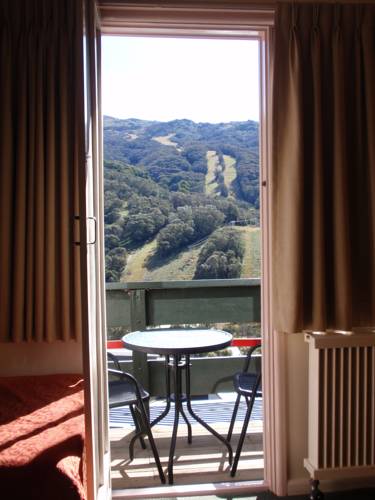 Kasees Apartments & Mountain Lodge
