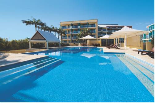 Oaks Waterfront Resort
