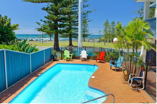 Beach House Holiday Apartments