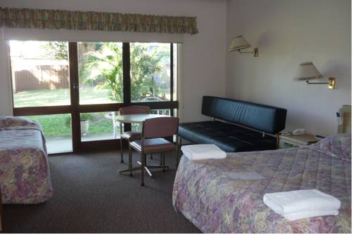 Glades Motor Inn