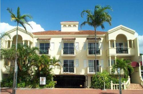 Villa Vaucluse Apartments