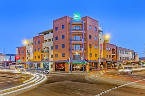 Quality Suites Boulevard on Beaumont