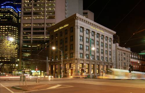 Quality Hotel Batman's Hill on Collins