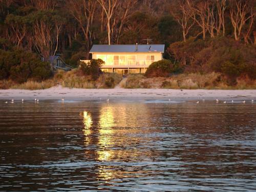 Harpers On The Beach