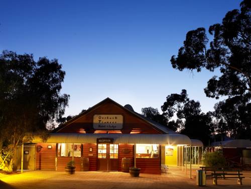 Outback Pioneer Lodge