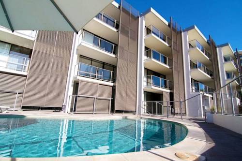Merrima Court Holidays