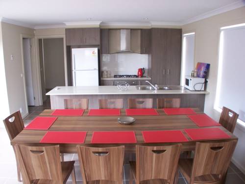 Serviced Houses Roxburgh Park
