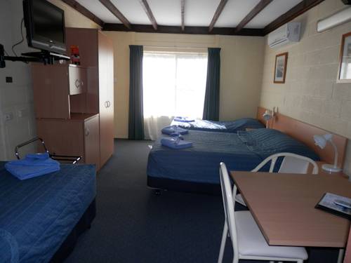 Benjamin Singleton Motel