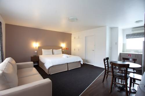 Easystay Studio Apartments