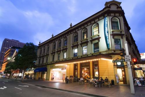 Capitol Square Hotel