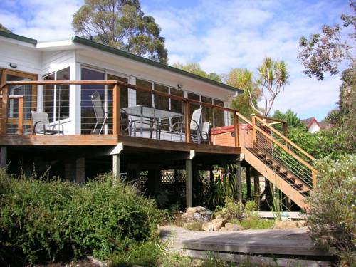 Coningham Cottage