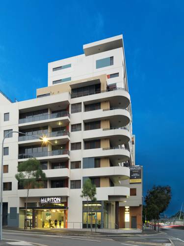 Meriton Serviced Apartments Waterloo