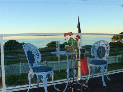 Moonlight Bay B&B Guest House