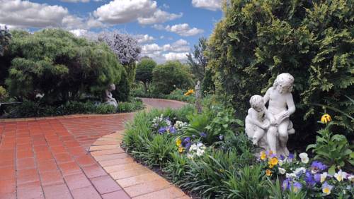 Tranquil Gardens Bairnsdale