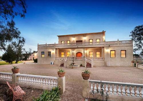Villa Tuscany Melbourne