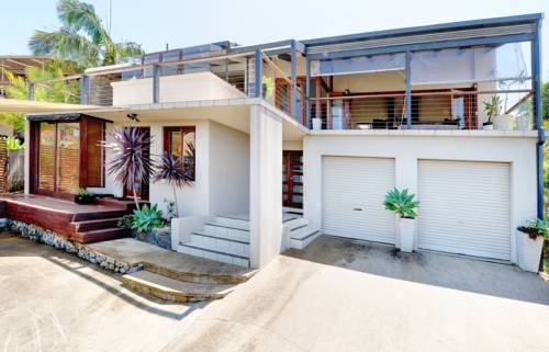 Mcauleys Beach House