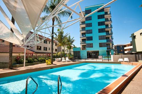 Aqualine Apartments On The Broadwater