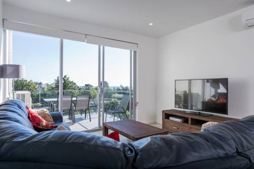 Seaside Apartment Getaway