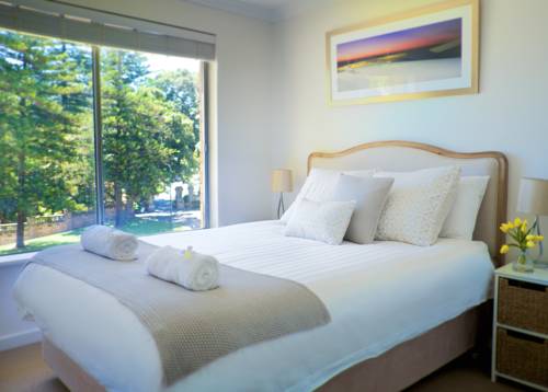Cottesloe Beach Pines Apartment