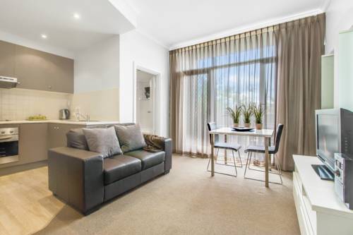 Adelaide DressCircle Apartments - Ward Street