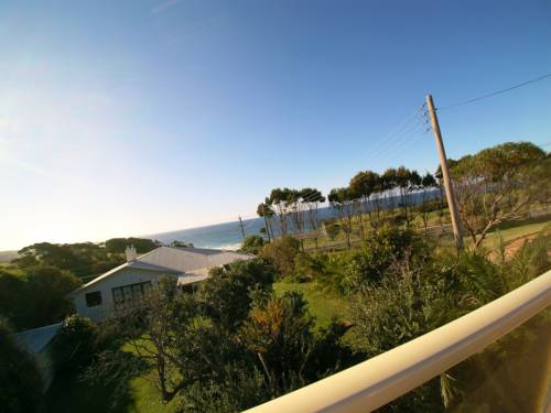 3 Bay Lane