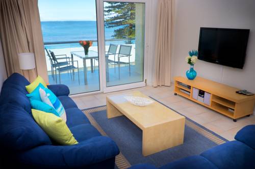 Oceanview Beach Apartment