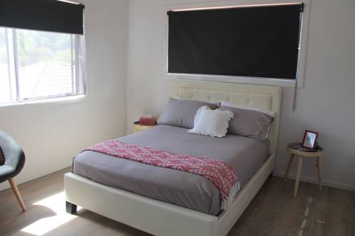 Hope Island Resort Guest House