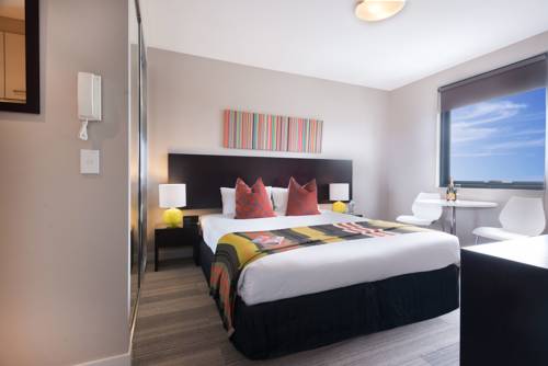 Quest Serviced Apartments Mascot