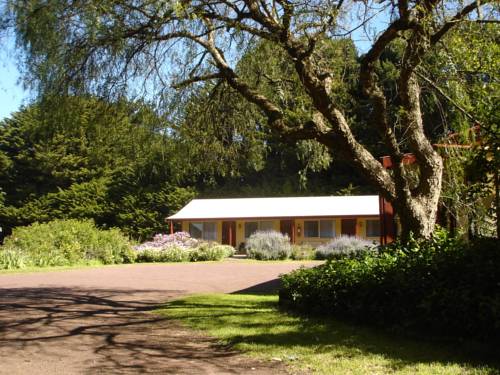 Twelve Apostles Motel & Country Retreat