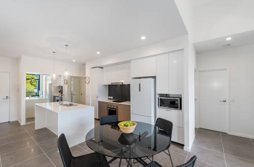 H6B 3BR Bulimba - Uptown Apartments