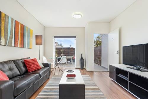 Glebe Self-Contained Modern One-Bedroom Apartment (2COW)