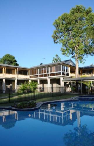 Bucketts Way Motel and Restaurant