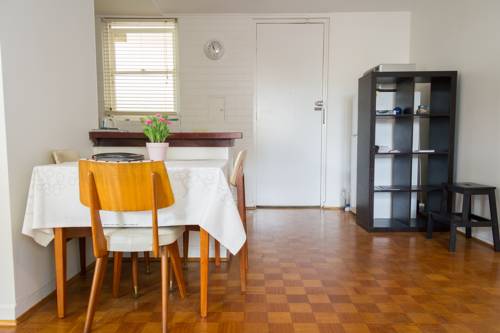 Forrest Hill Apt, 2.5km Perth