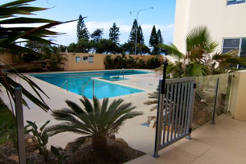 Pacific Plaza Apartments