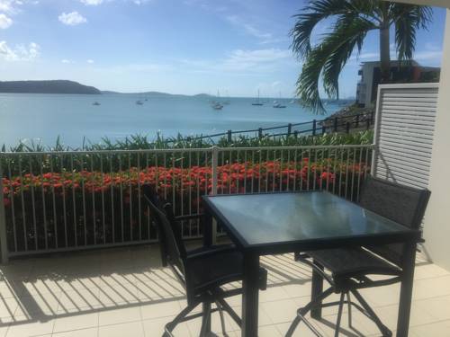 Absolute Waterfront 1 Bedroom Apartment