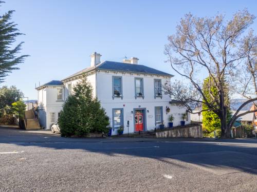 Battery Point Manor