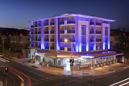 Jephson Hotel & Apartments