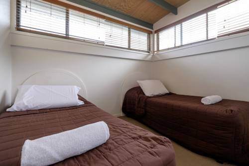 9 Point Lookout Beach Resort