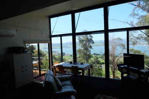 Armalong Winery Chalets